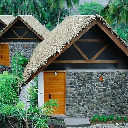 Maayaa Riverside Villa By Kpm Tripenta Attappadi Bagian luar foto