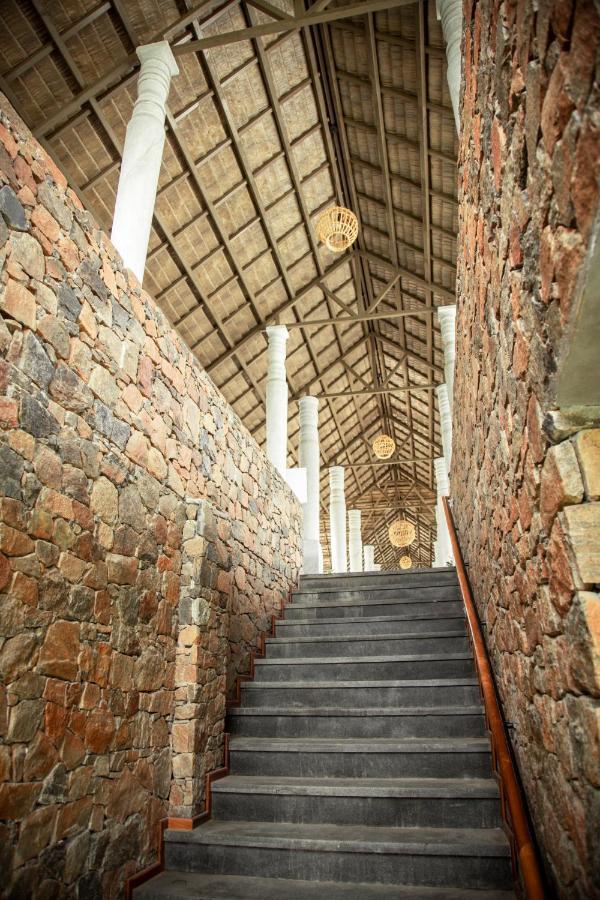 Maayaa Riverside Villa By Kpm Tripenta Attappadi Bagian luar foto