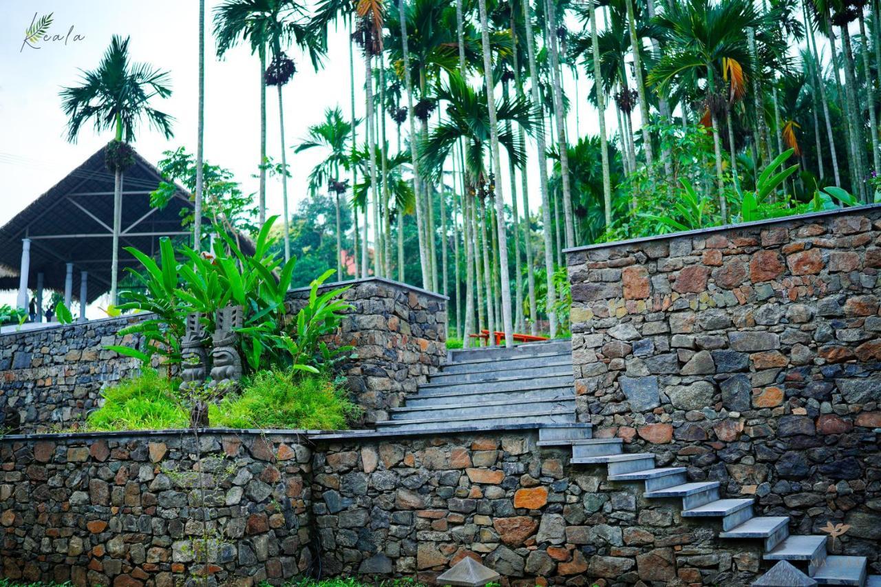 Maayaa Riverside Villa By Kpm Tripenta Attappadi Bagian luar foto