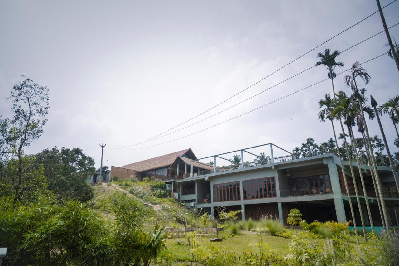 Maayaa Riverside Villa By Kpm Tripenta Attappadi Bagian luar foto
