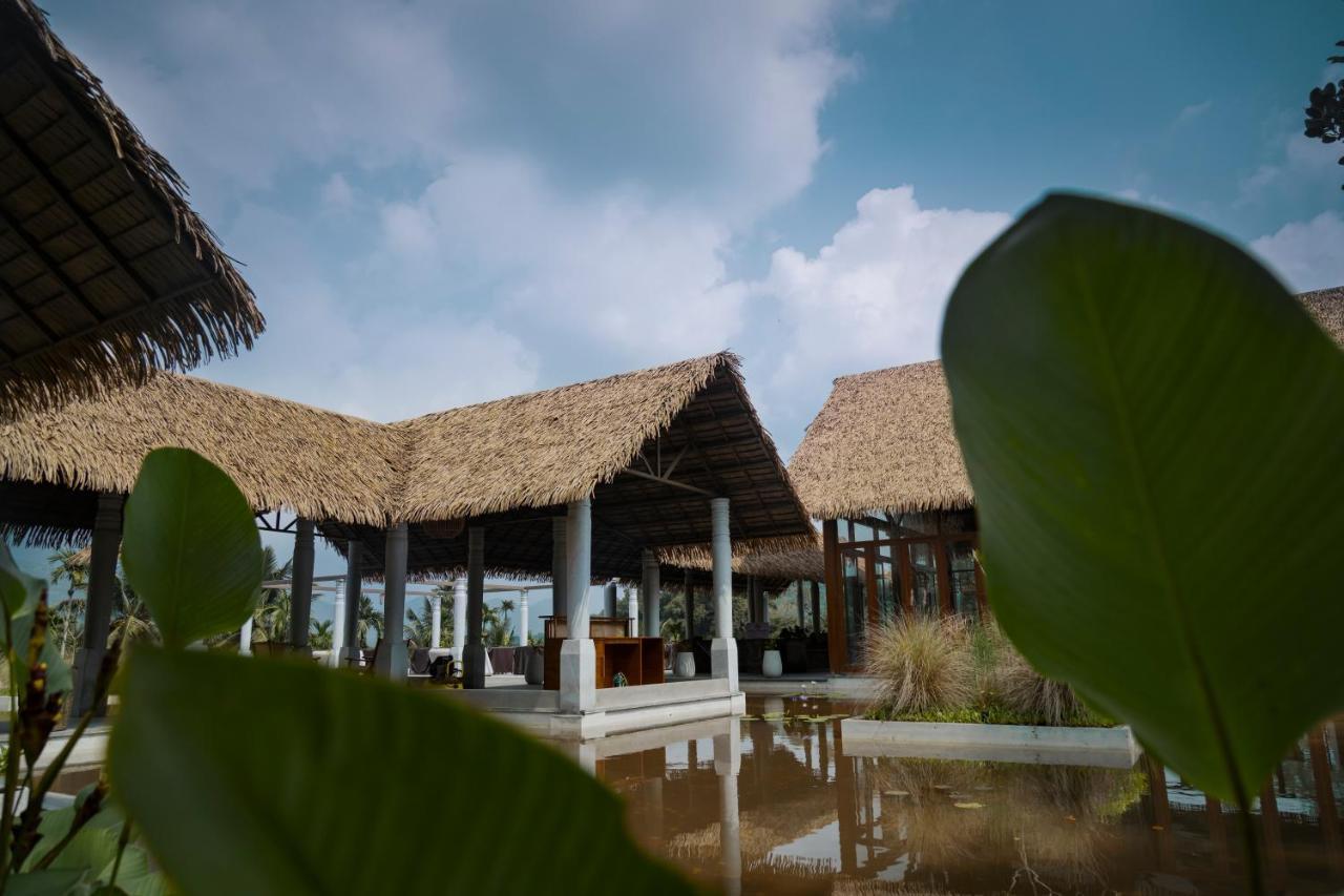 Maayaa Riverside Villa By Kpm Tripenta Attappadi Bagian luar foto